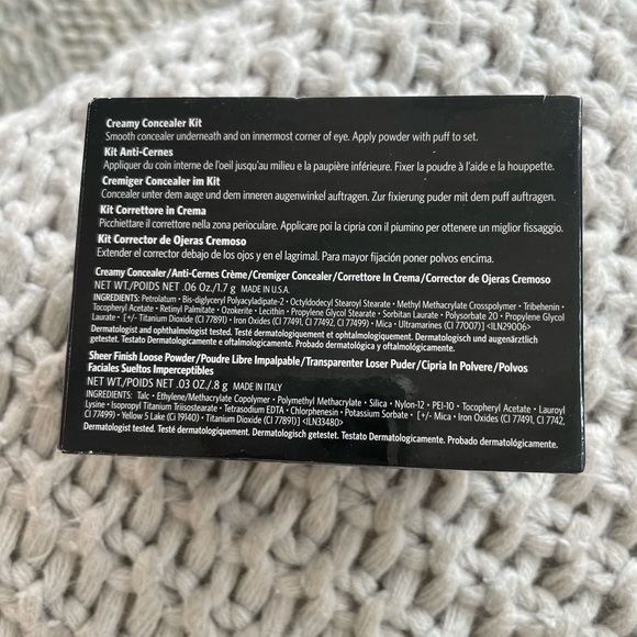 BOBBI BROWN Creamy Concealer Kit - Color: ALMOND - Picture 4 of 5